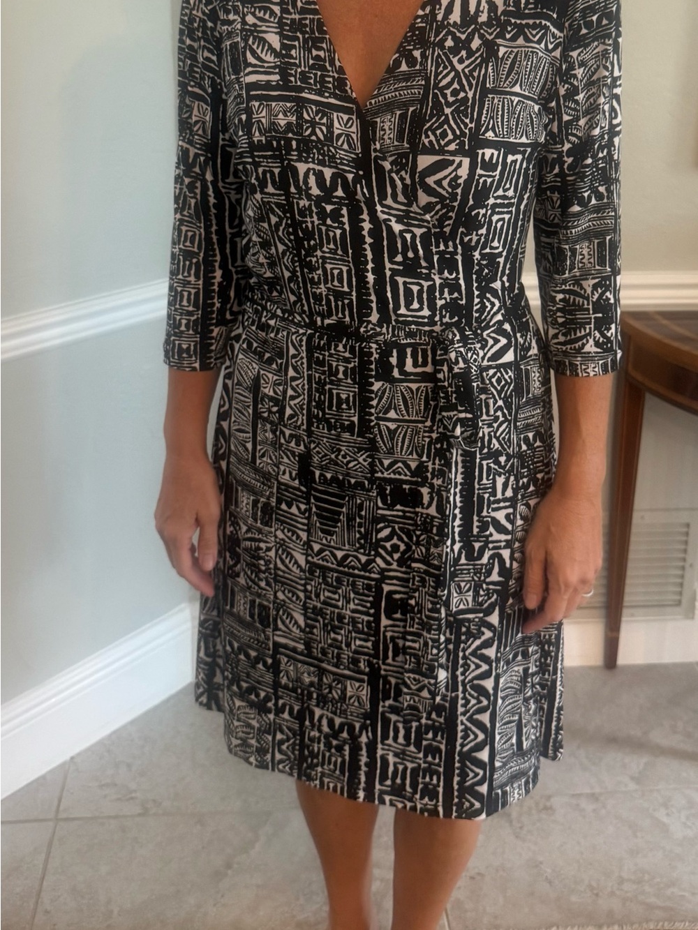 Tori Richard Black & Cream Printed Midi Wrap Dress
